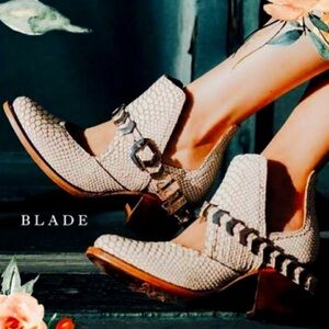 Freebird White Leather Snake Embossed Blade Boho Western Boots 8